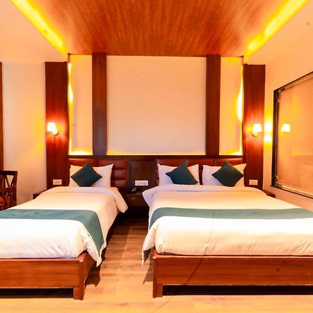 Galaxy Garden Resort Bharatpur  Exteriör bild