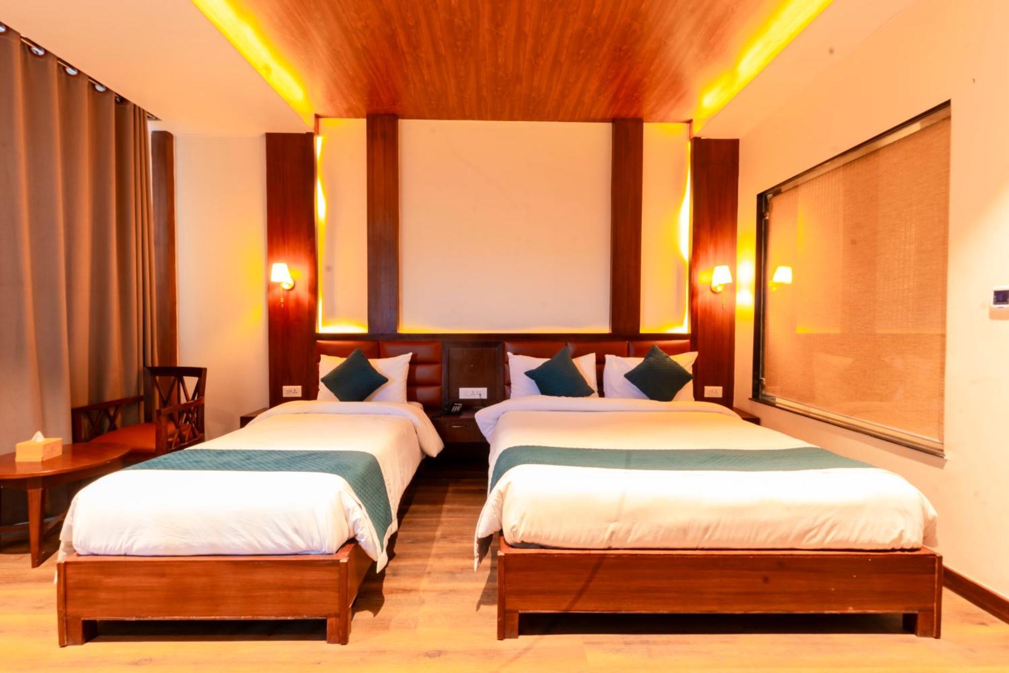 Galaxy Garden Resort Bharatpur  Exteriör bild